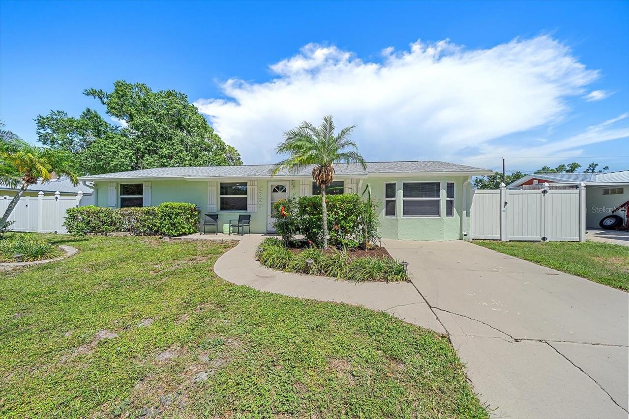2923 Linwood Dr., Sarasota, FL 34232