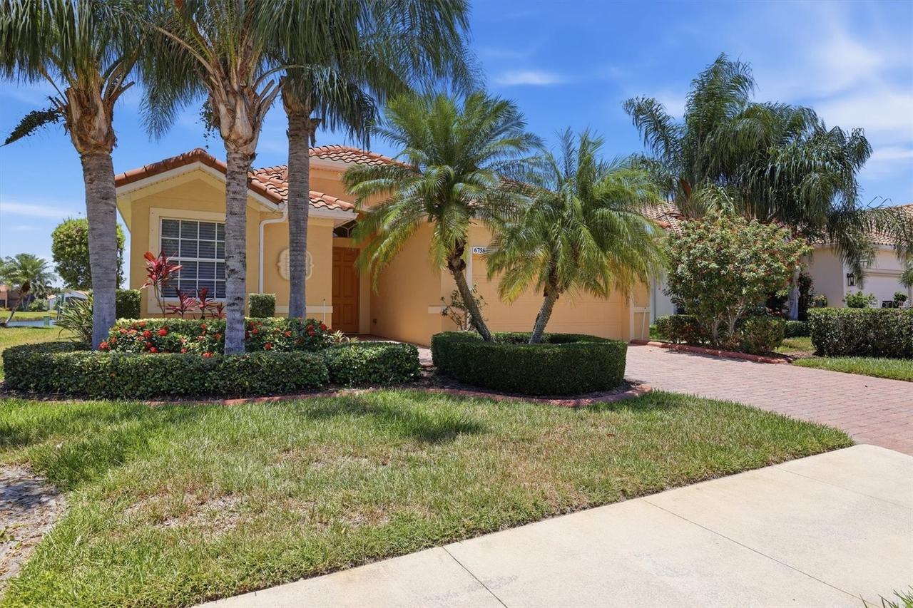 6755 41st Street Cir., Sarasota, FL 34243