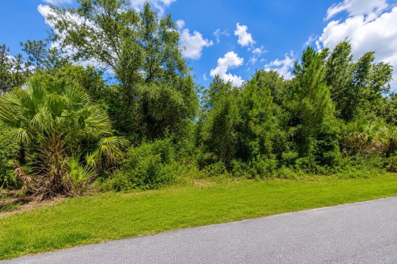 2588 Jollivette Rd., North Port, FL 34288