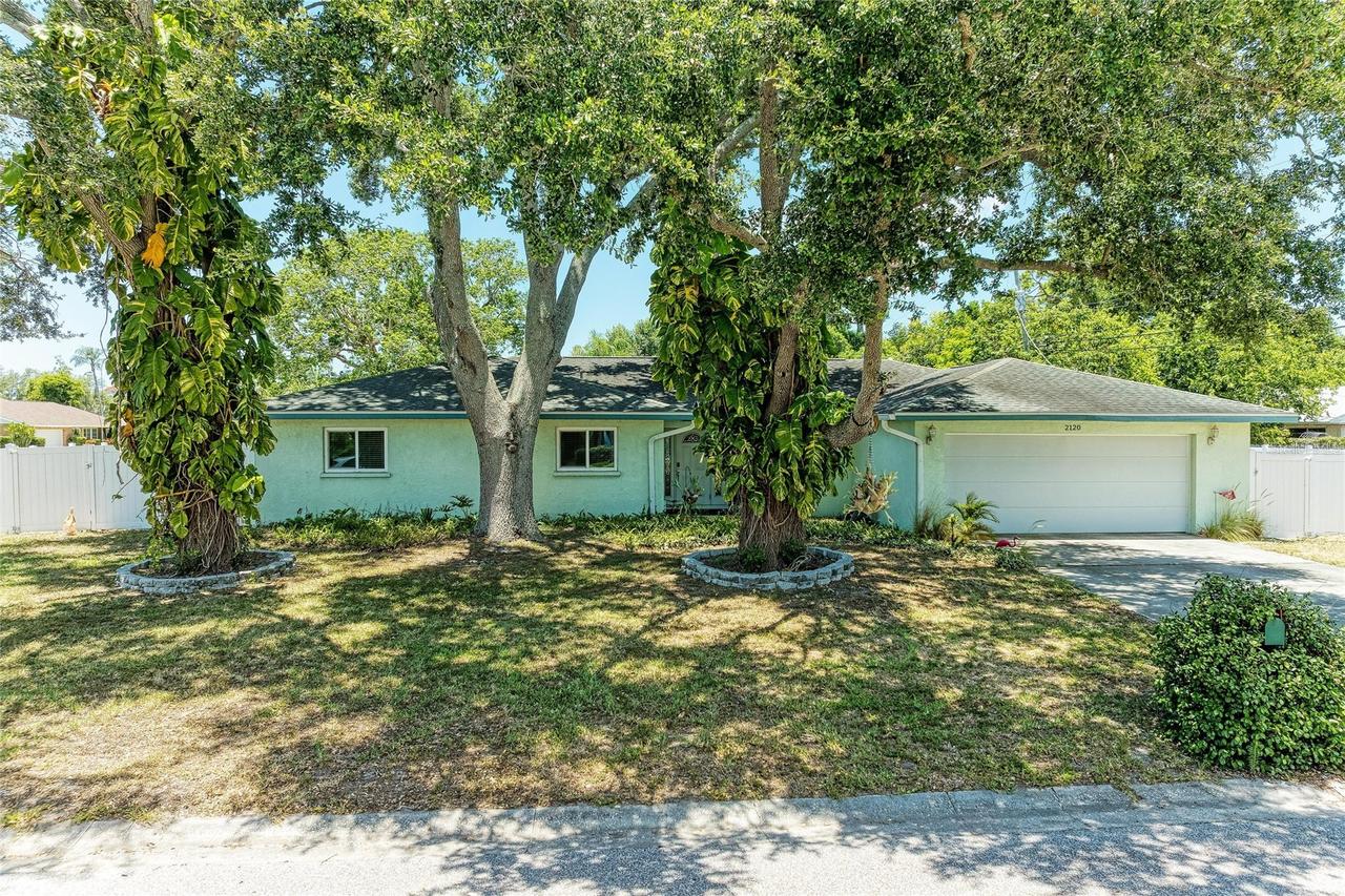 2120 47th Street Pl W, Bradenton, FL 34209