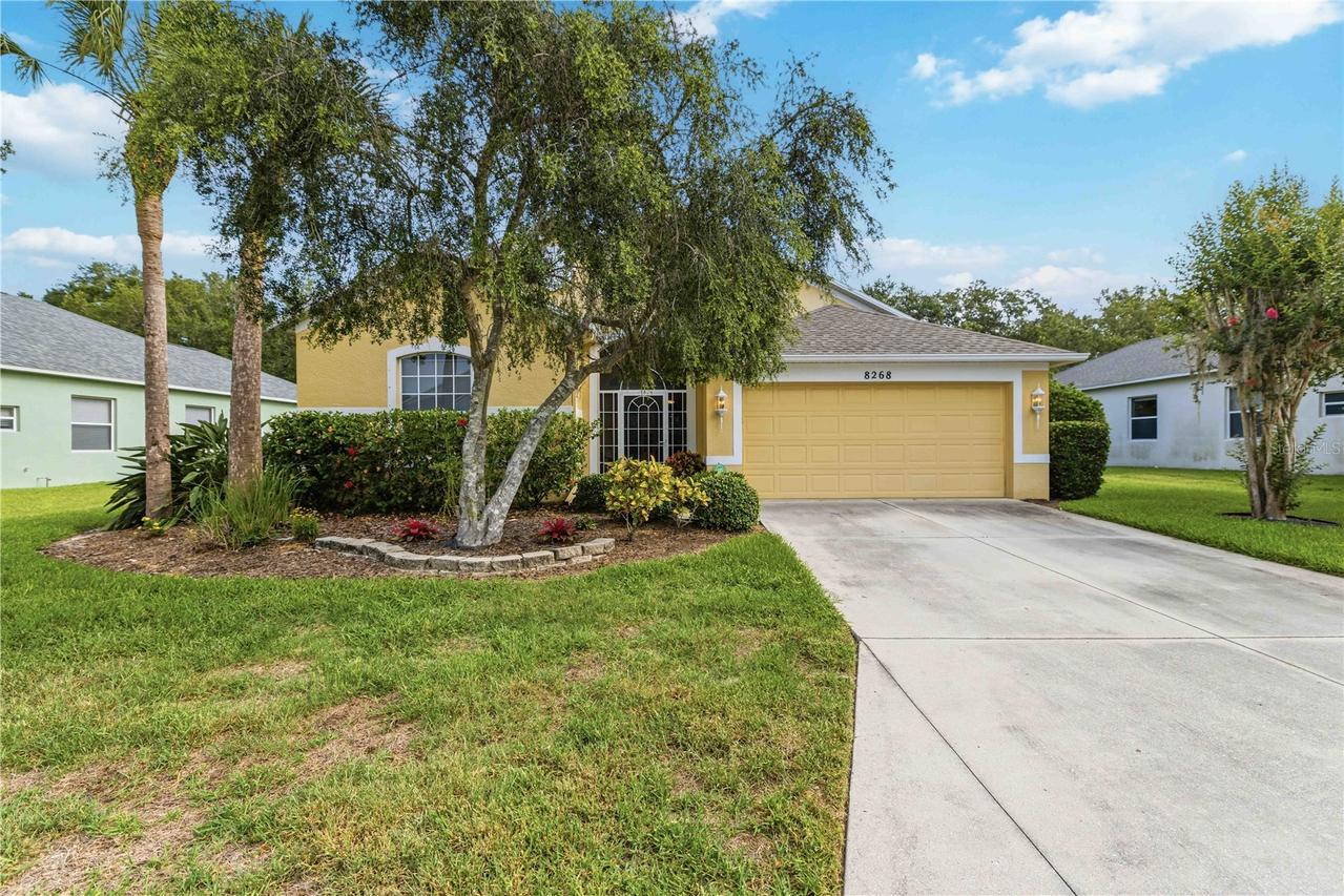 8268 47th Street Cir., Palmetto, FL 34221