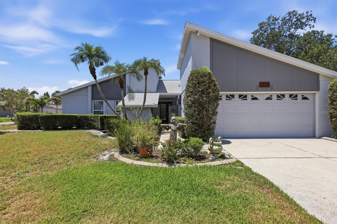 3828 Easton St., Sarasota, FL 34238