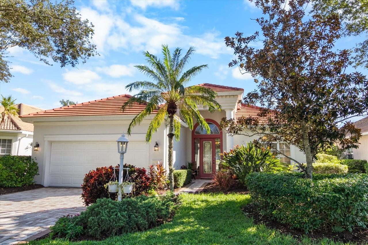 6943 Lennox Pl., University Park, FL 34201