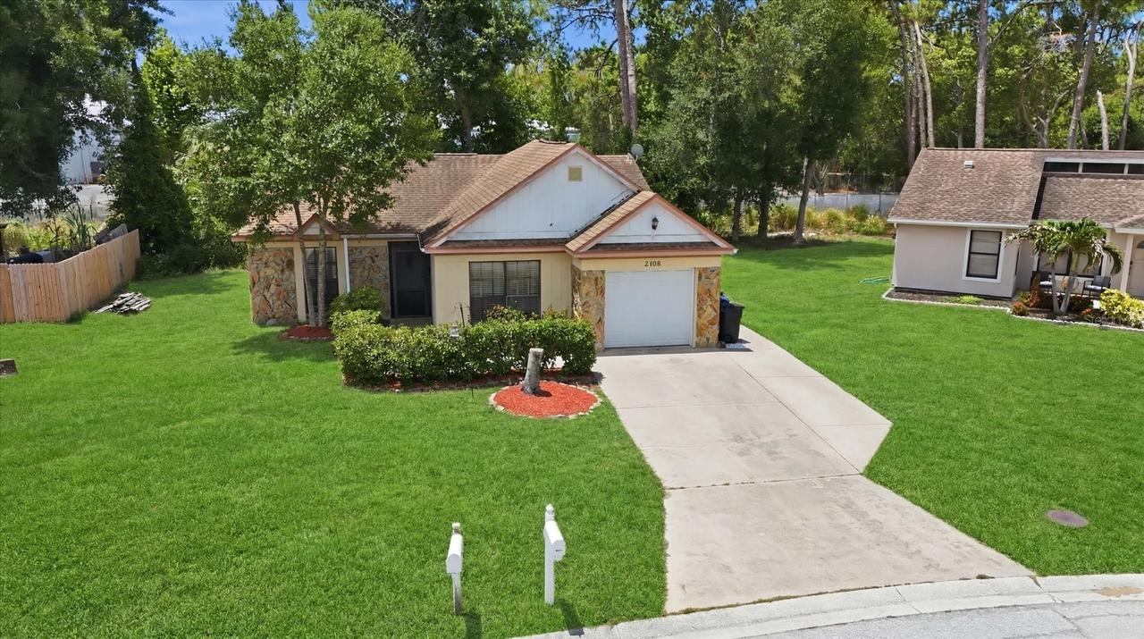 2108 E 56th Avenue Ter., Bradenton, FL 34203