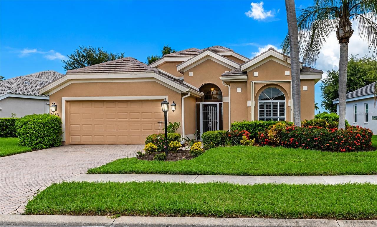 5133 Flagstone Dr., Sarasota, FL 34238