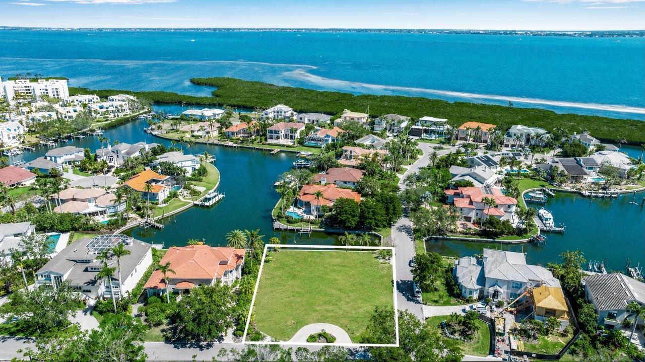 1600 Harbor Sound Dr., Longboat Key, FL 34228