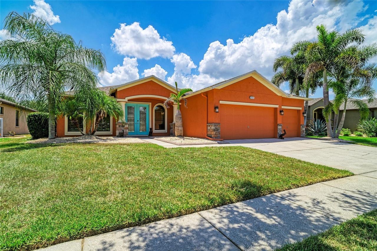 316 Star Shell Dr., Apollo Beach, FL 33572