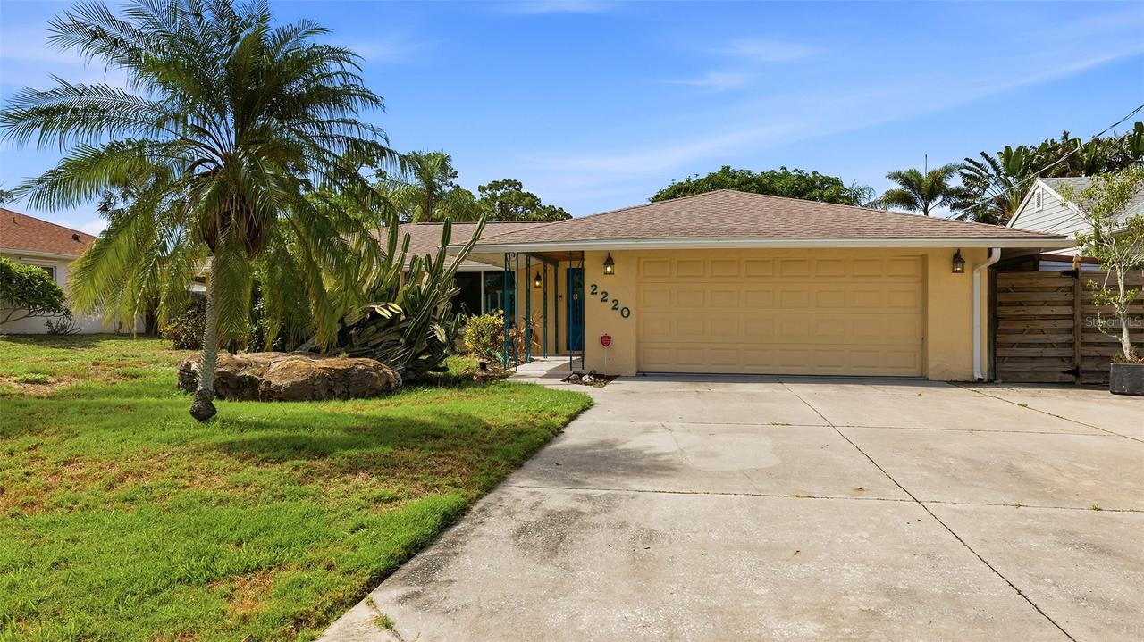 2220 Doud St., Sarasota, FL 34231
