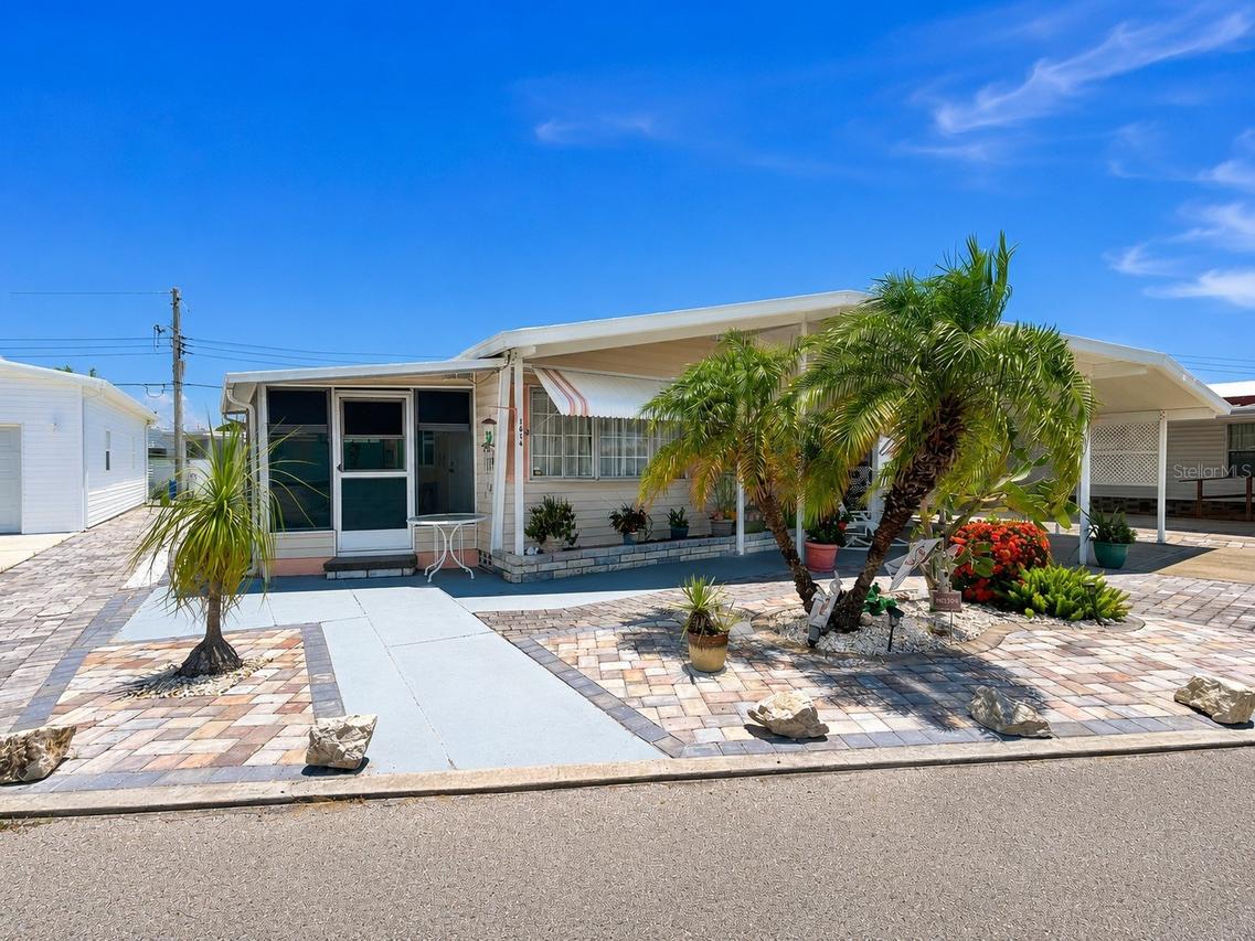 1614 Michigan Ave., Bradenton, FL 34207
