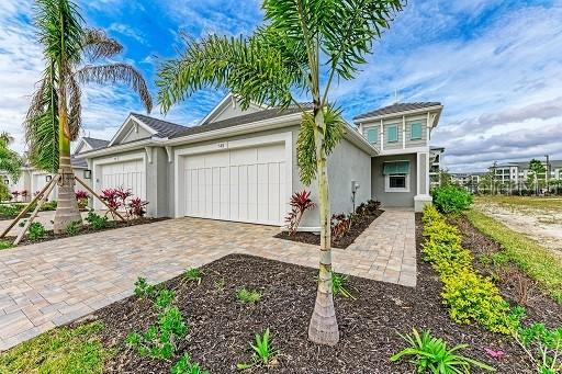 149 Okeeffe Cir., Bradenton, FL 34212