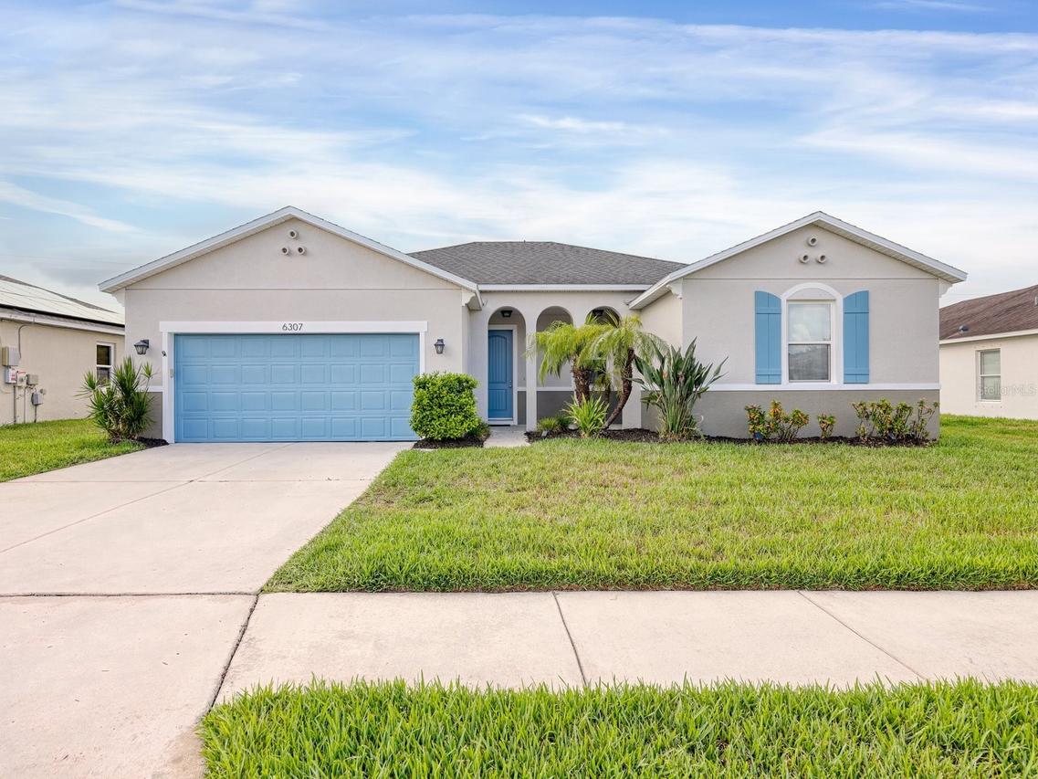 6307 4th St., Bradenton, FL 34203