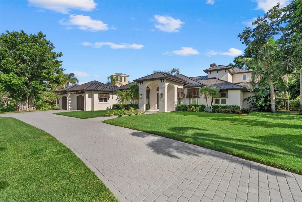 1707 Caribbean Dr., Sarasota, FL 34231
