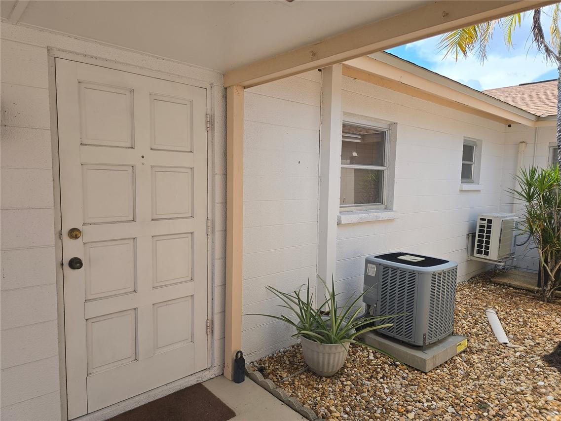 5064 Live Oak Cir, Bradenton, FL 34207