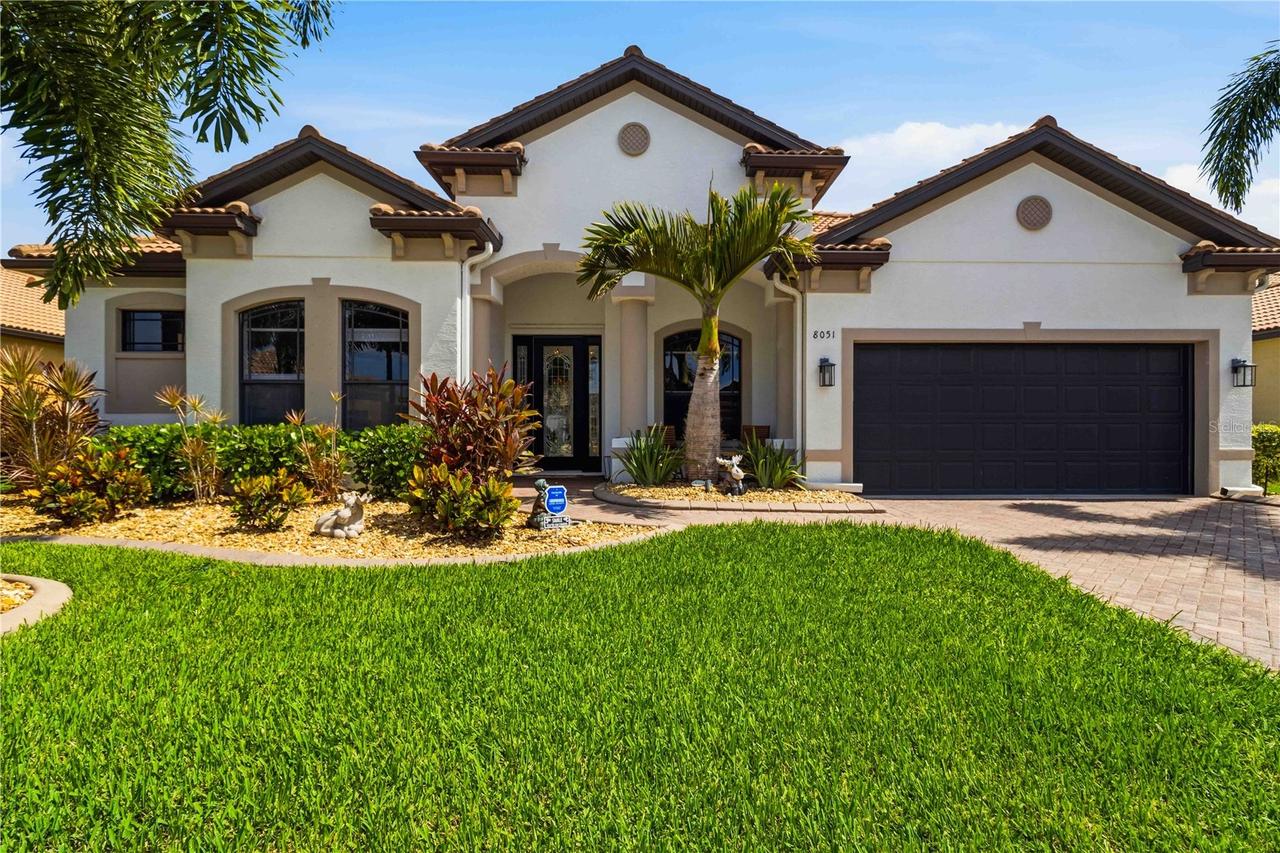 8051 36th Street Cir., Sarasota, FL 34243