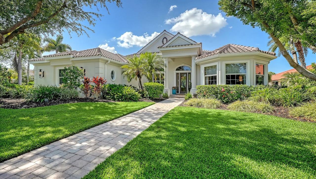 8960 Rocky Lake Ct., Sarasota, FL 34238