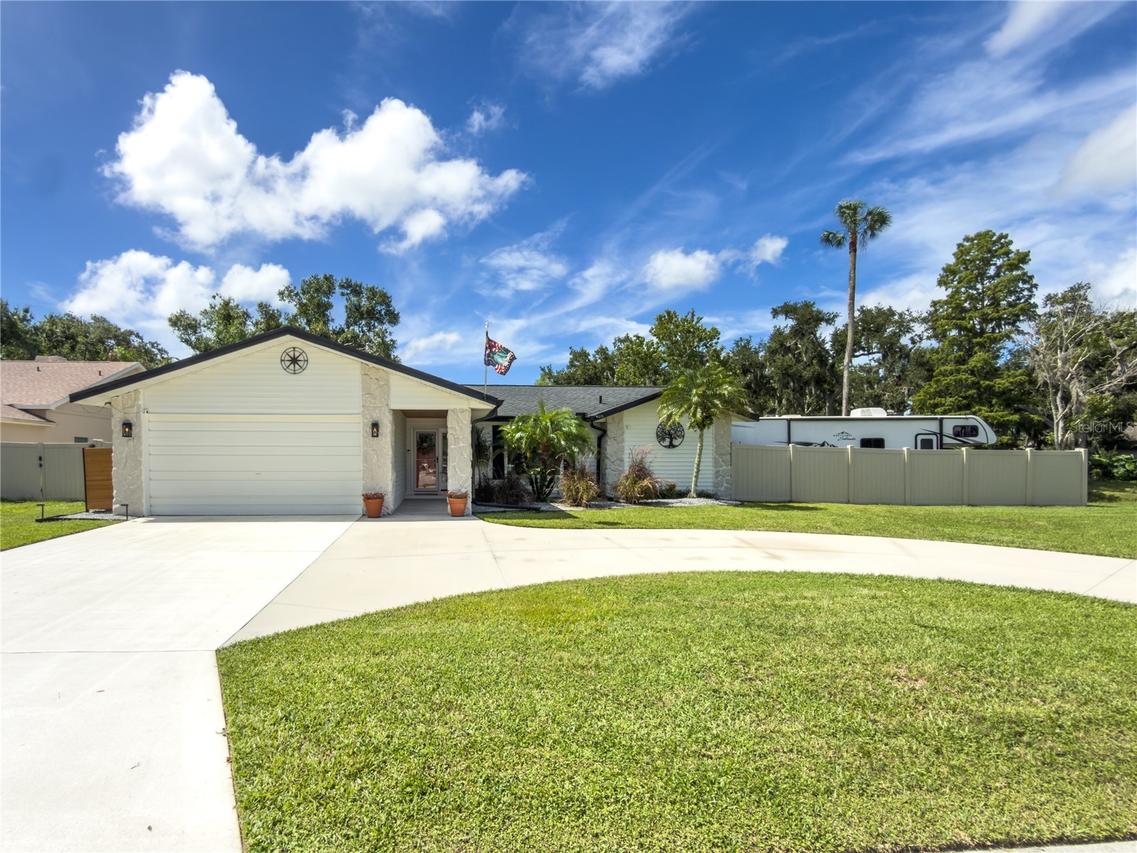 7905 55th St., Palmetto, FL 34221
