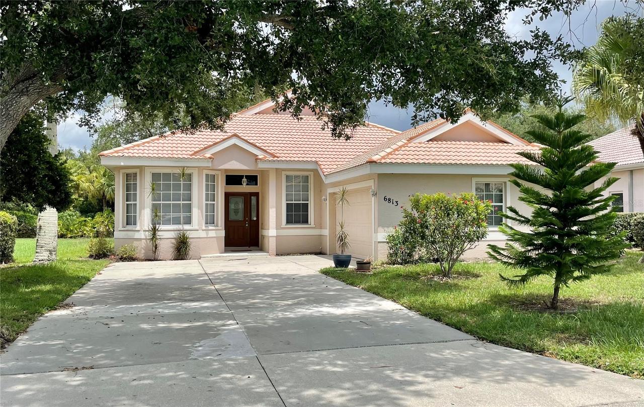 6813 Winslow St., Sarasota, FL 34243