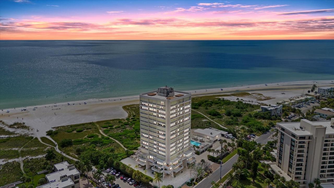 5400 Ocean Blvd. #17-04, Sarasota, FL 34242