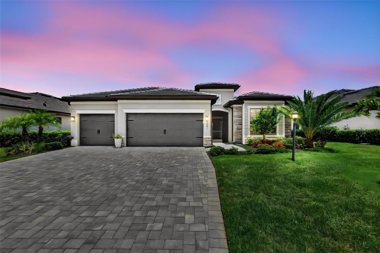 4881 Seafoam Tr., Bradenton, FL 34211