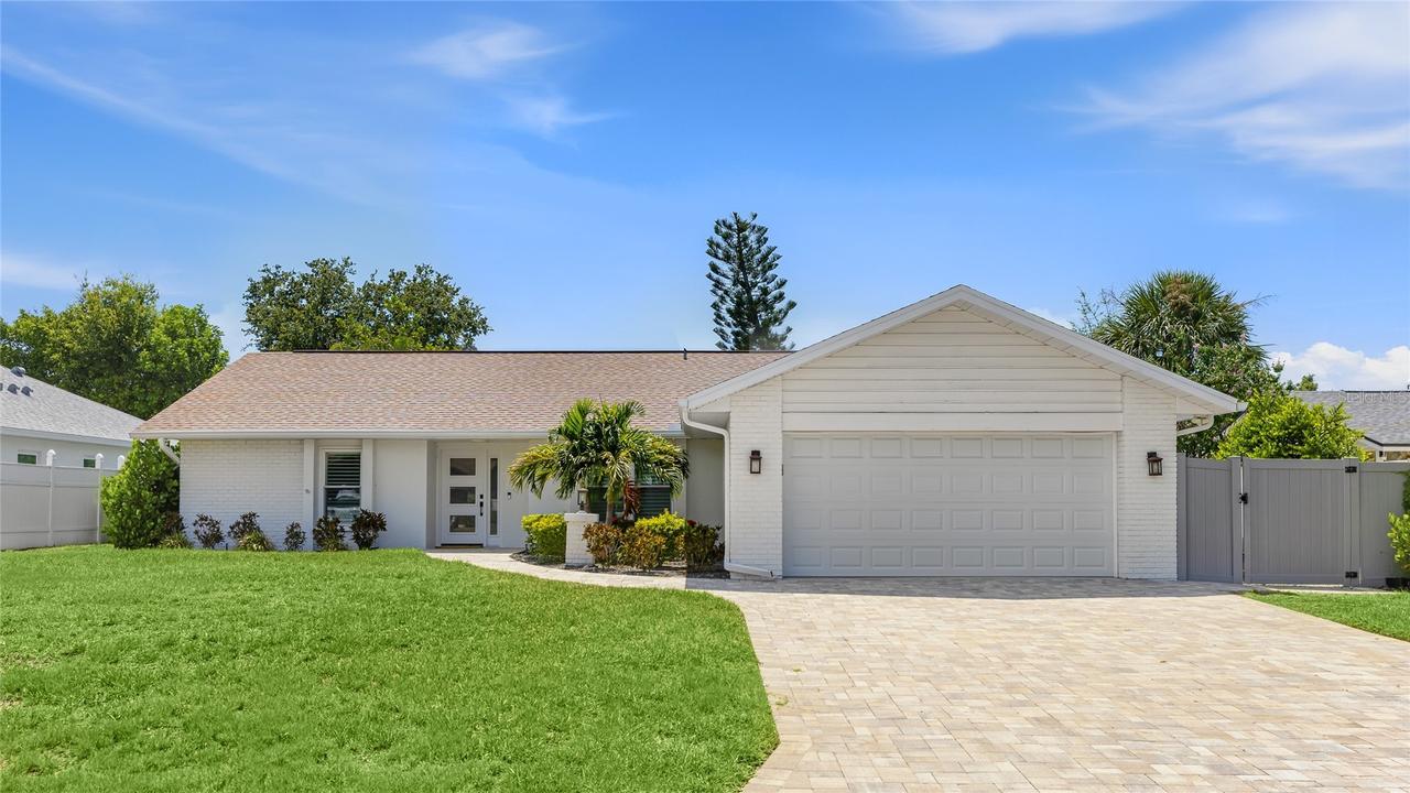 206 73rd St., Bradenton, FL 34209