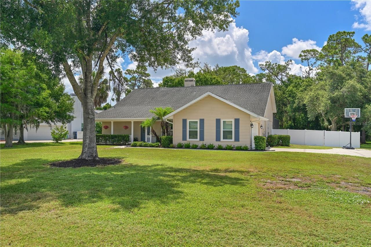 305 Mill Run, Bradenton, FL 34212