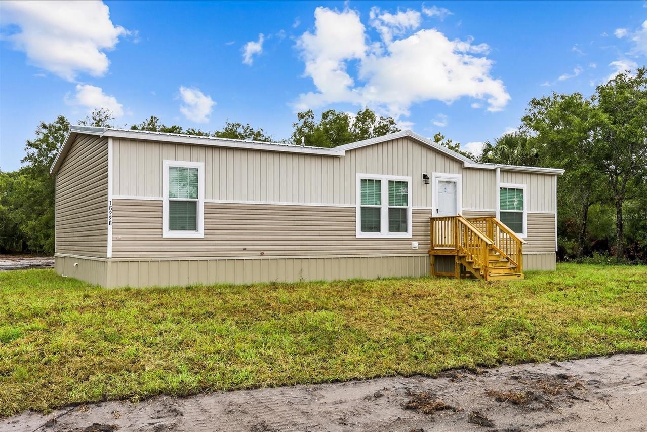 16226 NW 254th St., Okeechobee, FL 34972