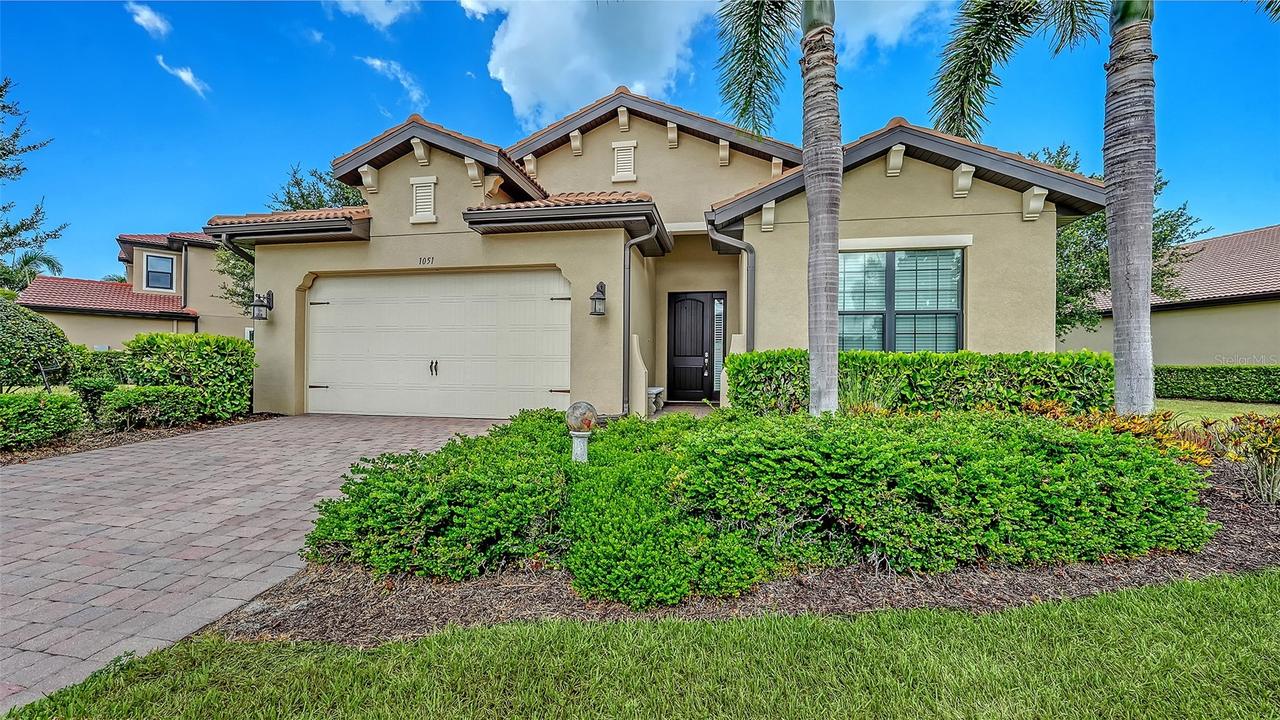 1051 Bradberry Dr., Nokomis, FL 34275