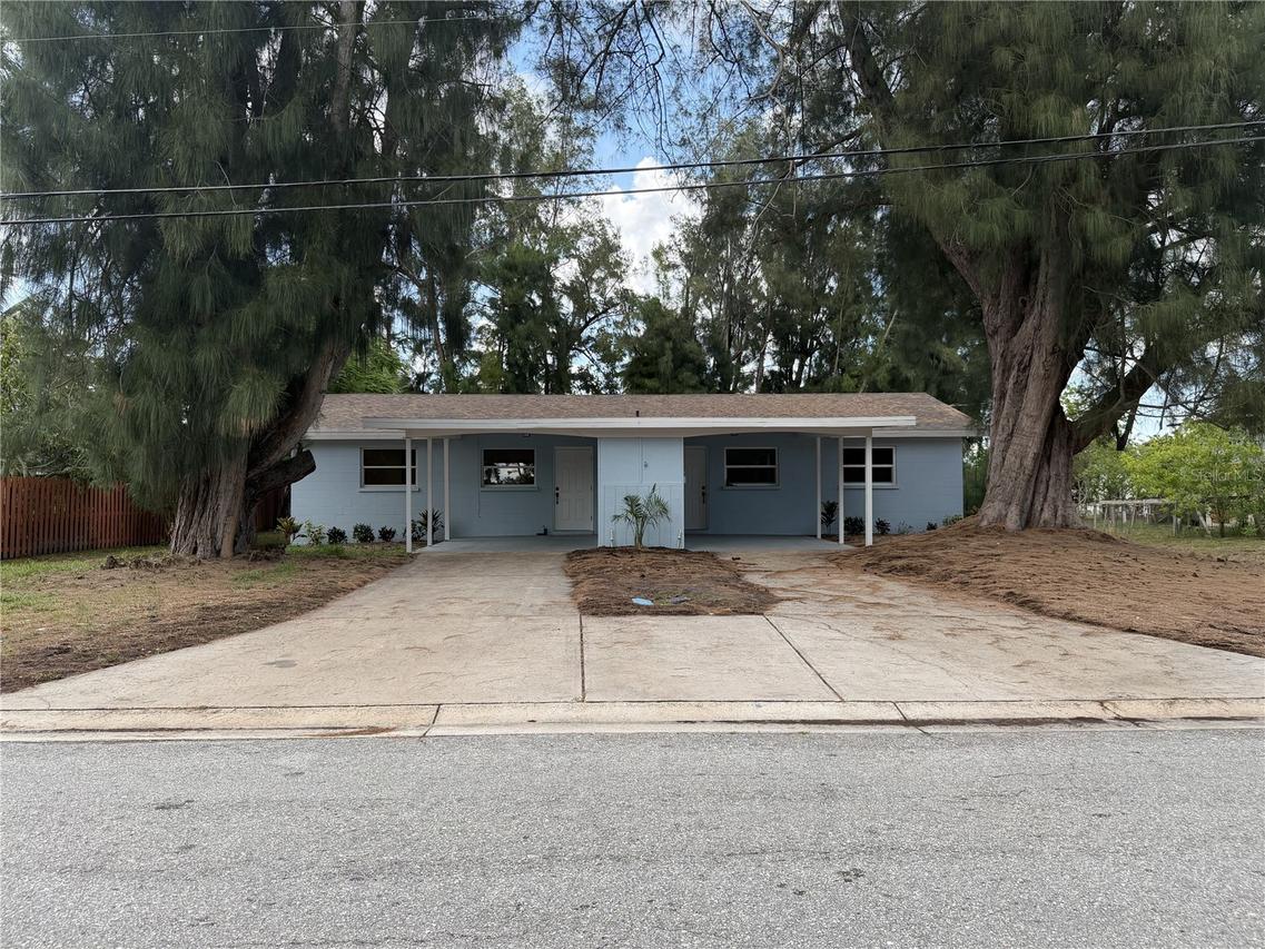 5601 16th St., Bradenton, FL 34207