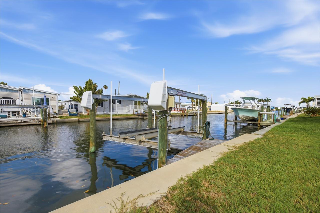 264 Jamaica Dr., Palmetto, FL 34221