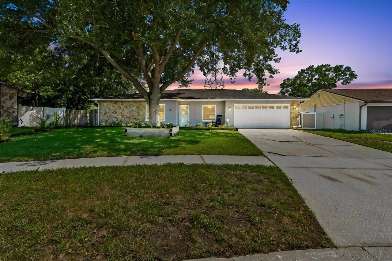 16205 Sawgrass Cir., Tampa, FL 33624