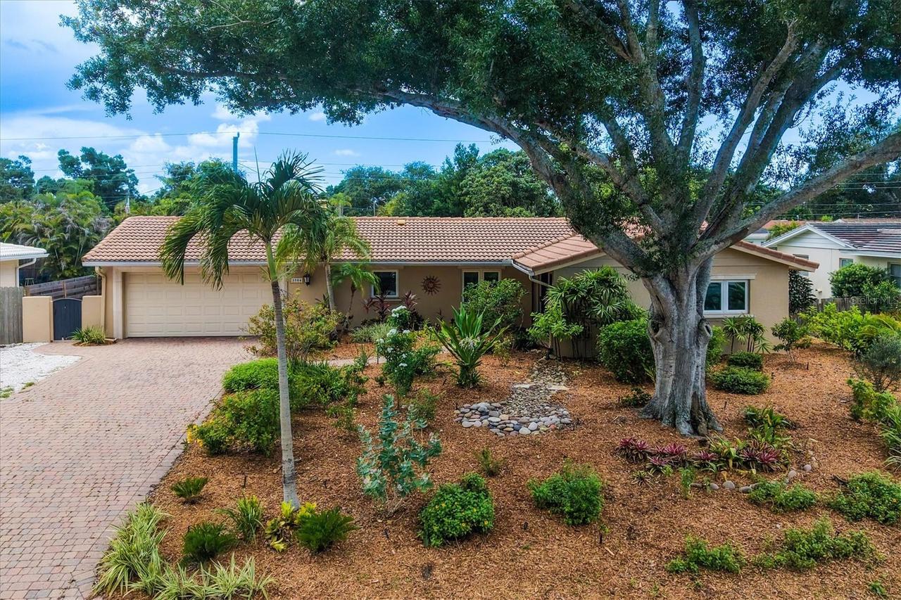 3504 Brookline Dr., Sarasota, FL 34239