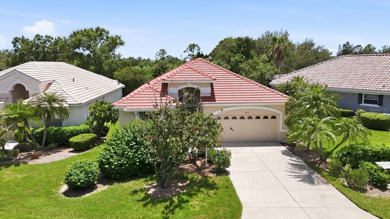 8492 Idlewood Ct., Lakewood Ranch, FL 34202