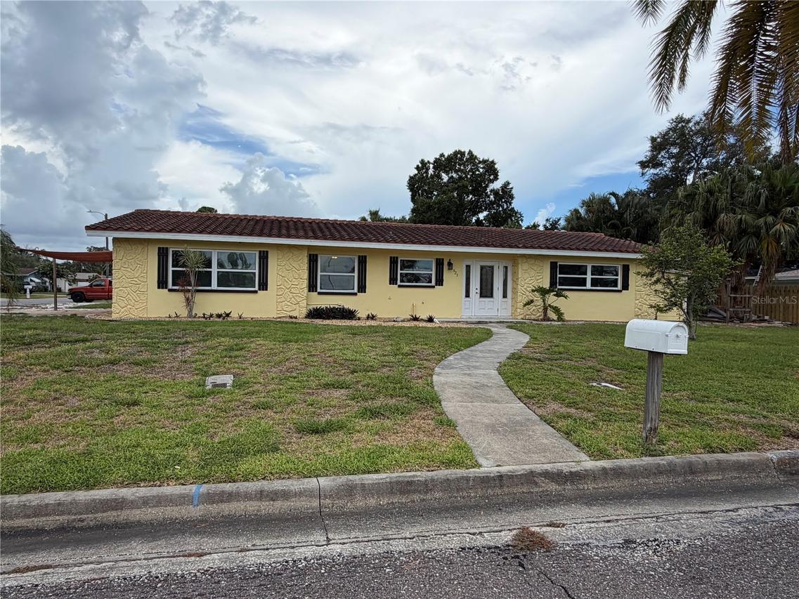 623 Palm Blvd., Dunedin, FL 34698