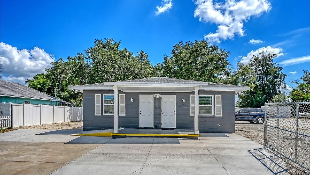 1004 27th Ave., Bradenton, FL 34205
