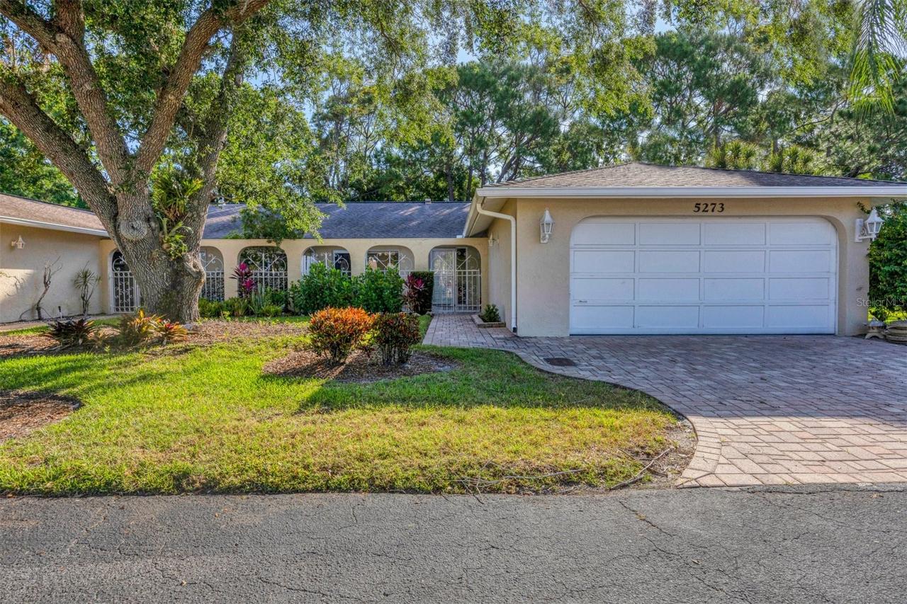 5273 Villa Majorca Ct. #25, Sarasota, FL 34235