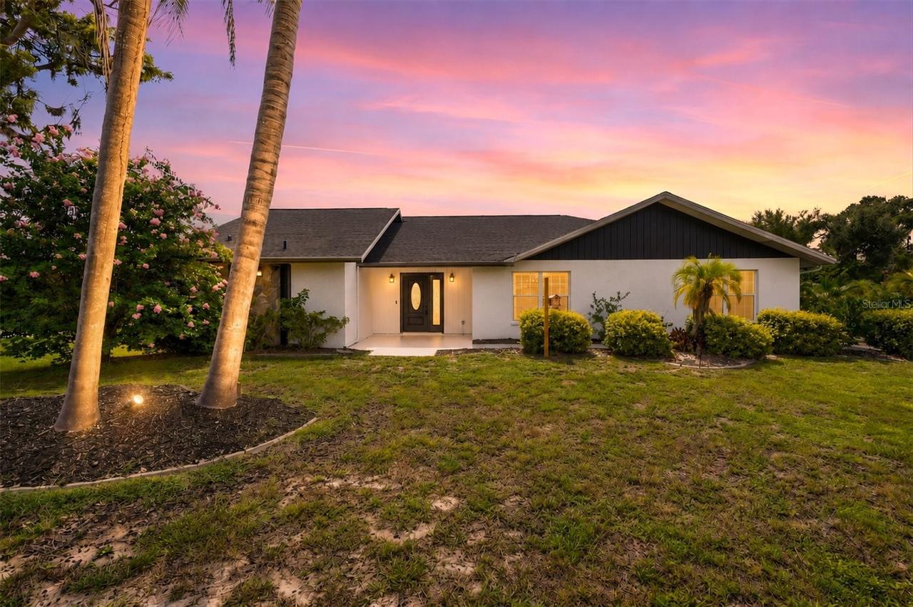 1420 Mackintosh Blvd., Nokomis, FL 34275