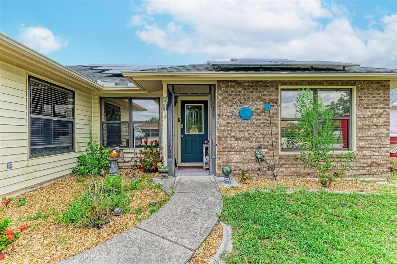 2147 Floribanna St., North Port, FL 34287