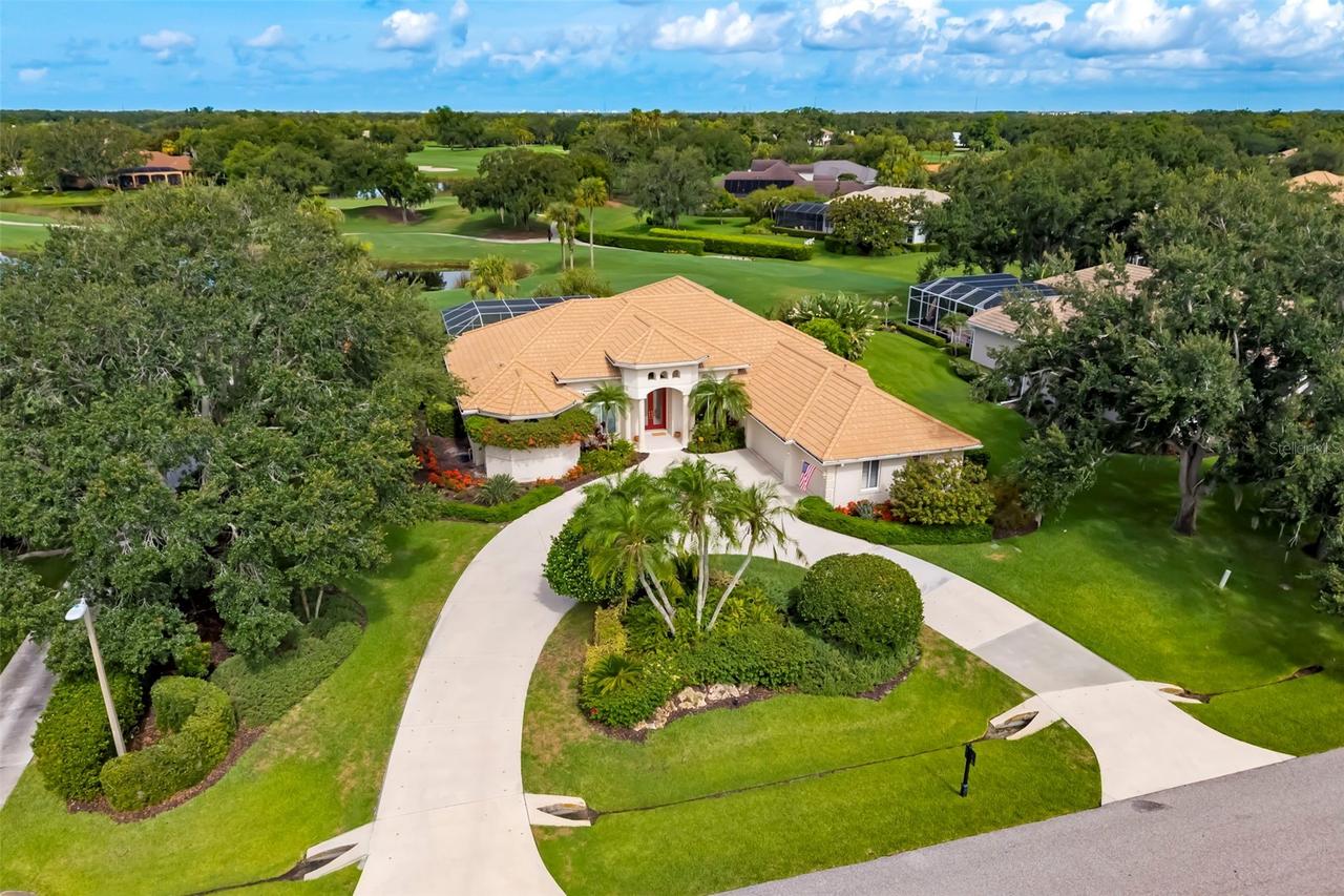 2528 Tom Morris Dr., Sarasota, FL 34240