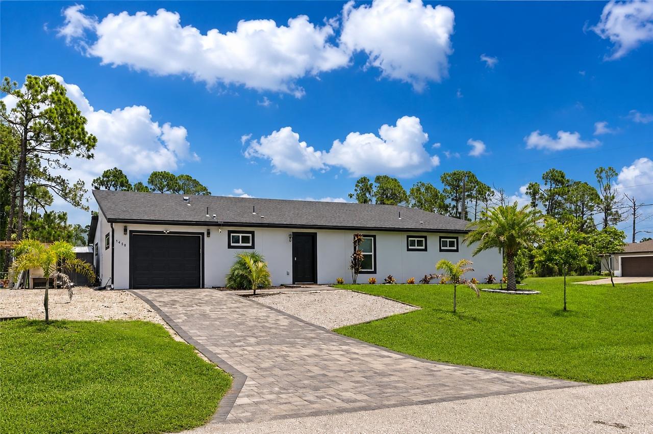 1458 E Hallmark Blvd., North Port, FL 34288