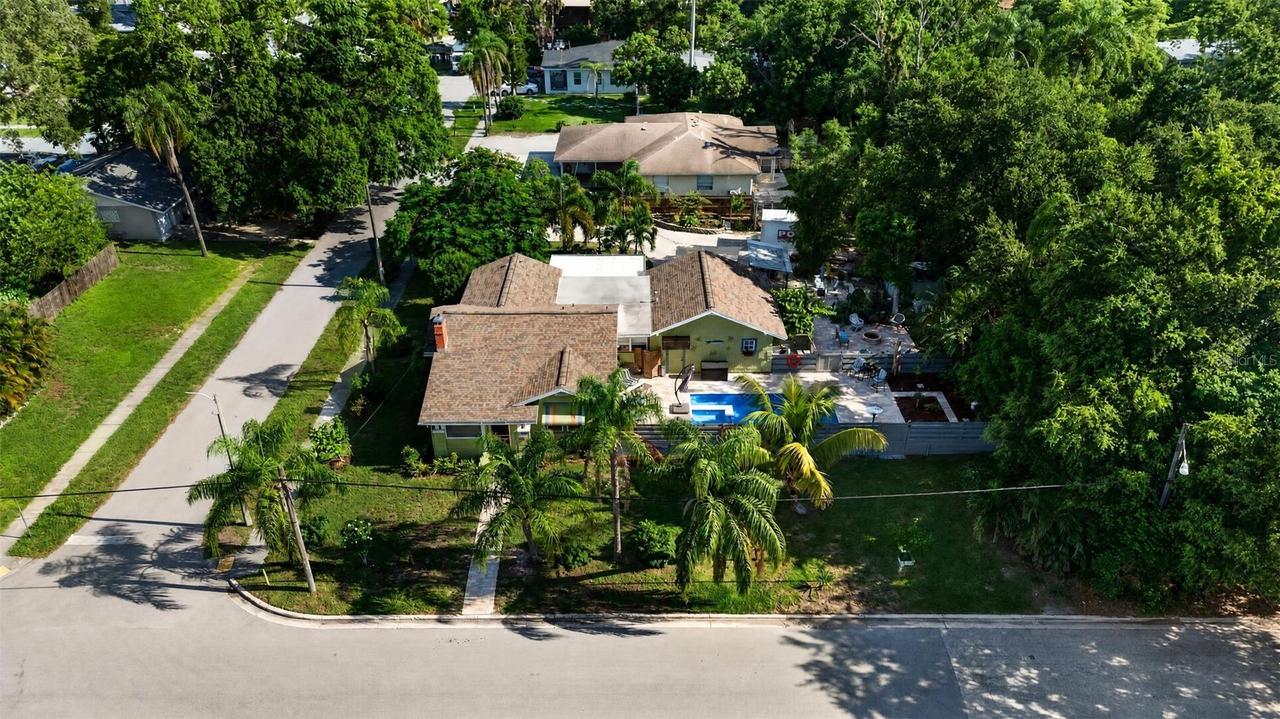 2404 W 11th Ave., Bradenton, FL 34205