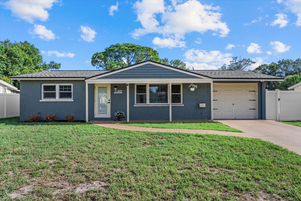 4915 Bell Meade Dr., Sarasota, FL 34232