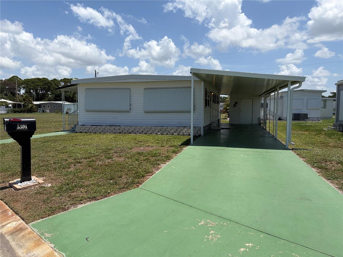5304 Cherry Hill Ave., Sarasota, FL 34234