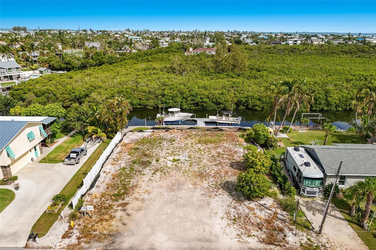 508 77th St., Bradenton Beach, FL 34217