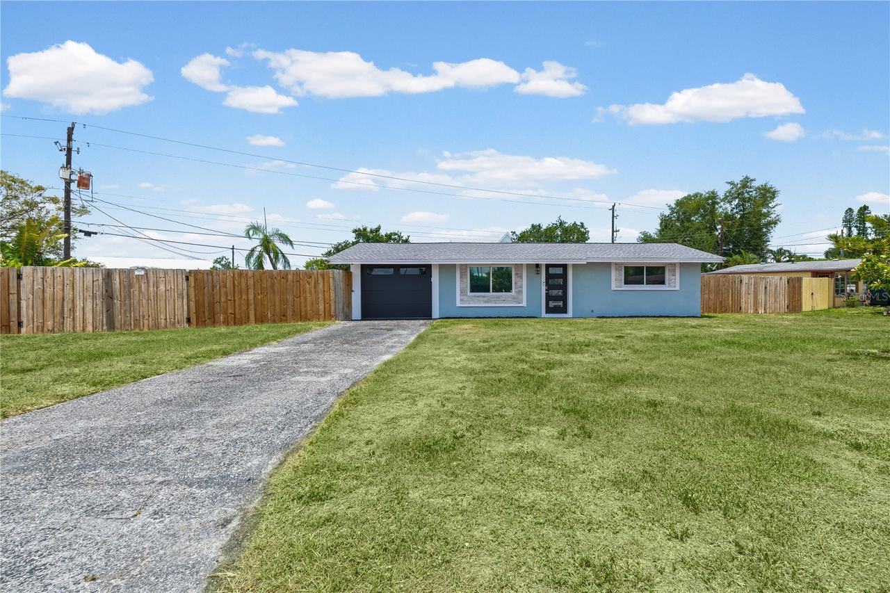 3012 15th St., Bradenton, FL 34205
