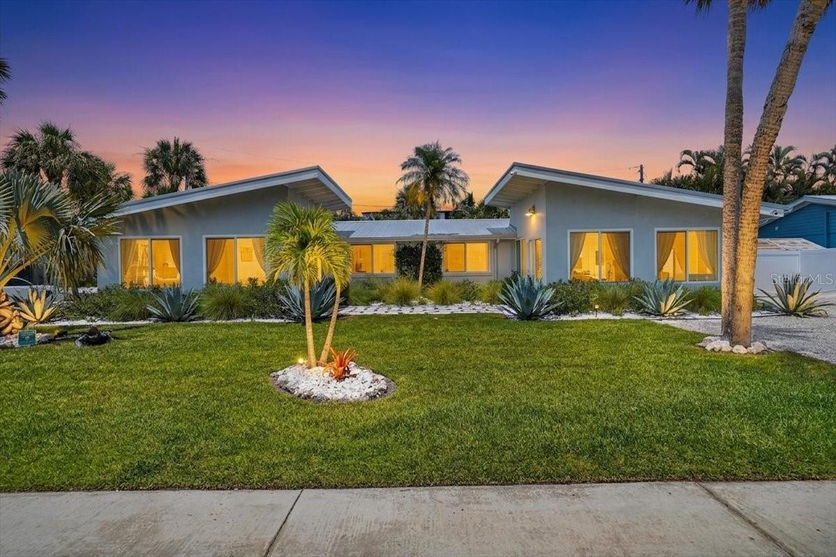 6203 Holmes Blvd., Holmes Beach, FL 34217