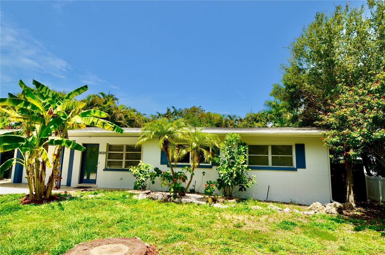 3525 Iroquois Ave., Sarasota, FL 34234