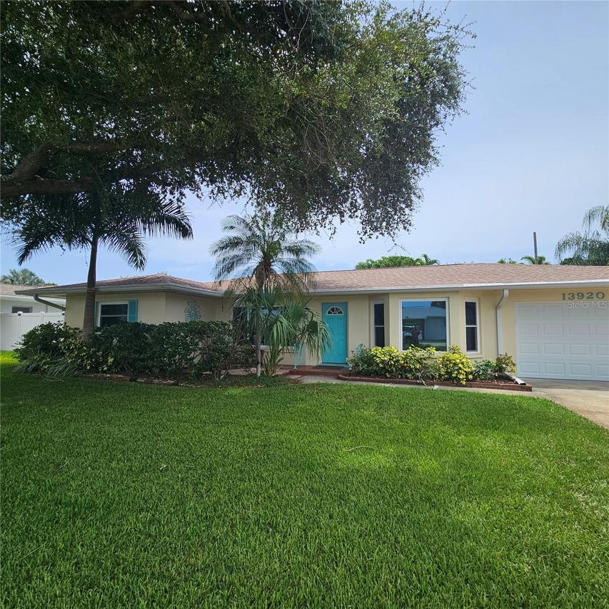 13920 Jamaica Dr., Seminole, FL 33776