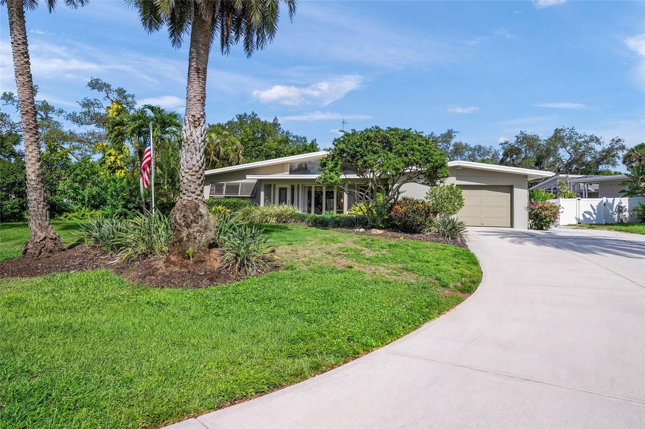 7616 Cove Ter., Sarasota, FL 34231