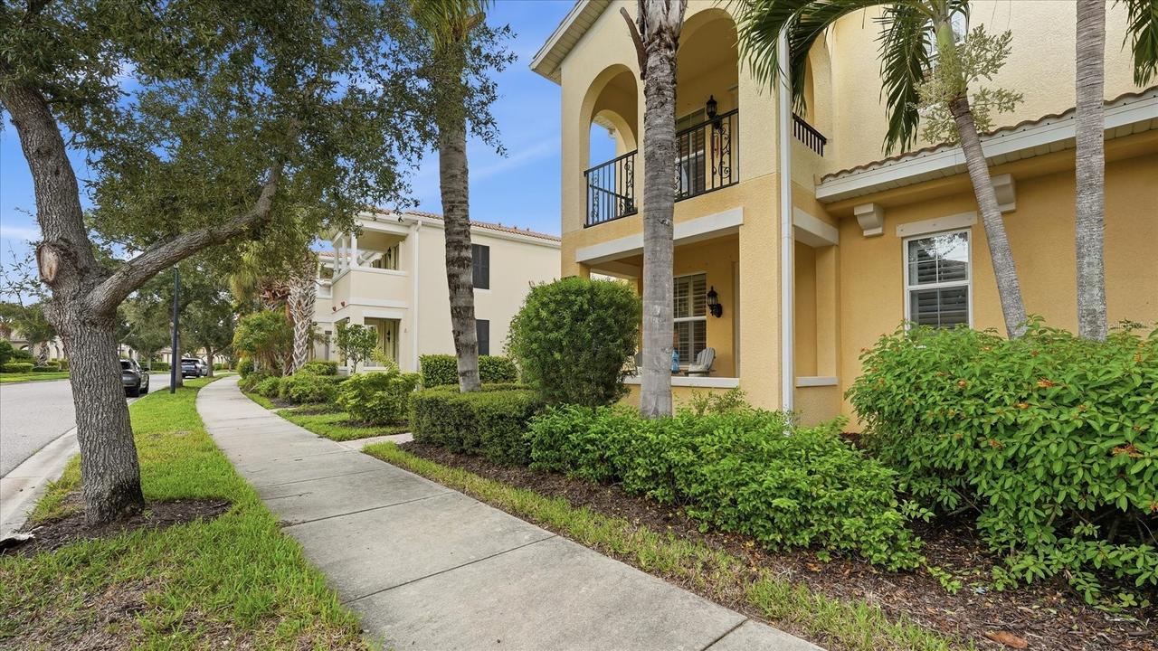 1585 Dorgali Dr., Sarasota, FL 34238