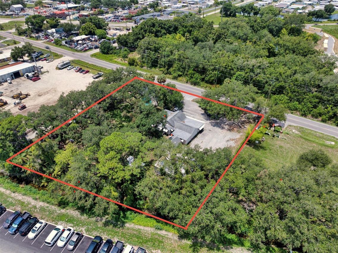 4727 15th St., Bradenton, FL 34203